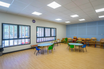 Ecole Leona Tribes, architecture.