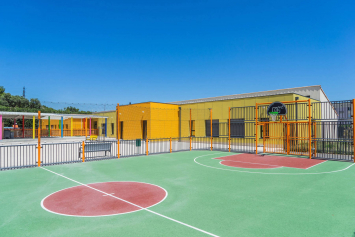 Ecole Leona Tribes, architecture.
