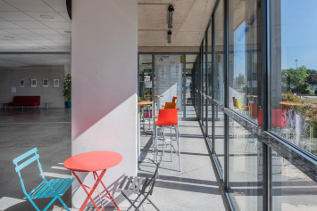 Pole culturel Jean Ferrat par Arc & Types architectes