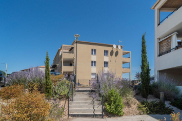 Residence les Romarins par Arc et Types Architectes