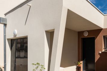 Villas d'Aphrodite à Cabrières Par Arc et Types Architectes