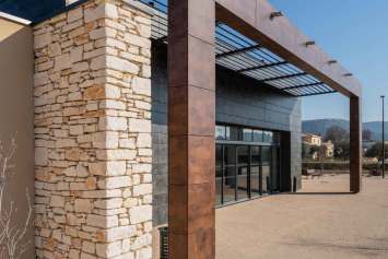 Salle multiculturelle de Chusclan