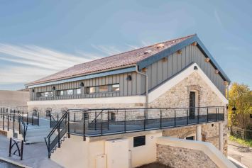 Médiathèque de St Privat des Vieux par Arc&Types